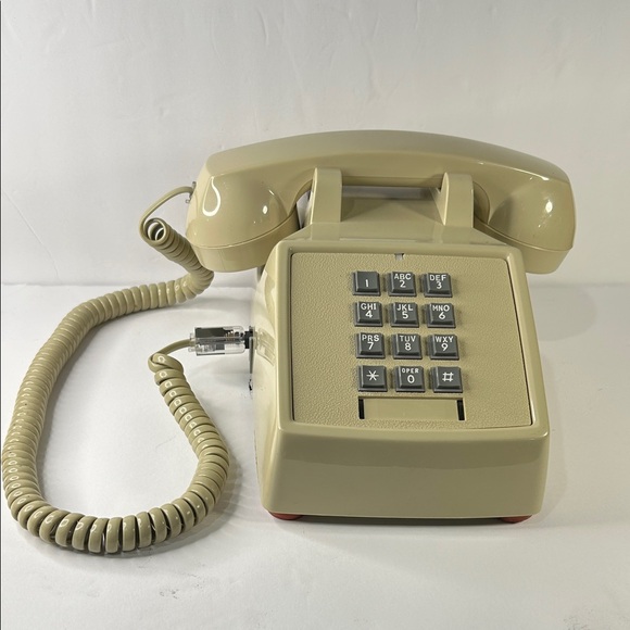 Starplus Other - Vintage Beige Push Button Phone 1997 Starplus issue